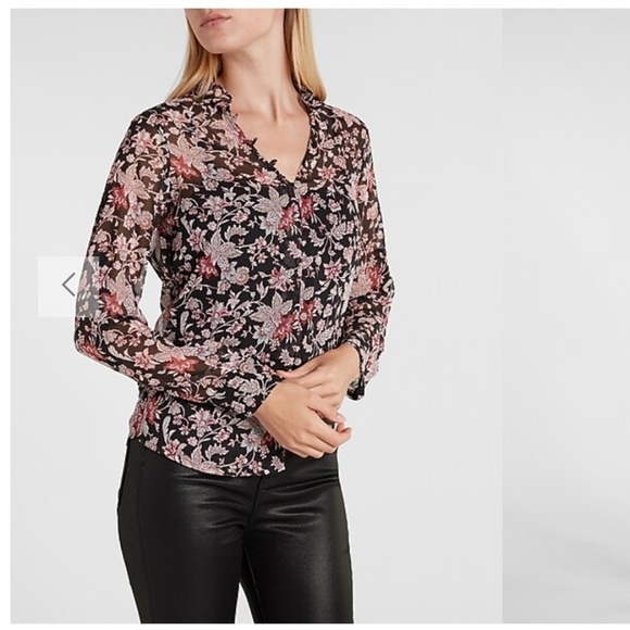 Express Tops - Express Floral Work Top Size Small